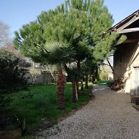La Grange D'amfreville בית נופש *